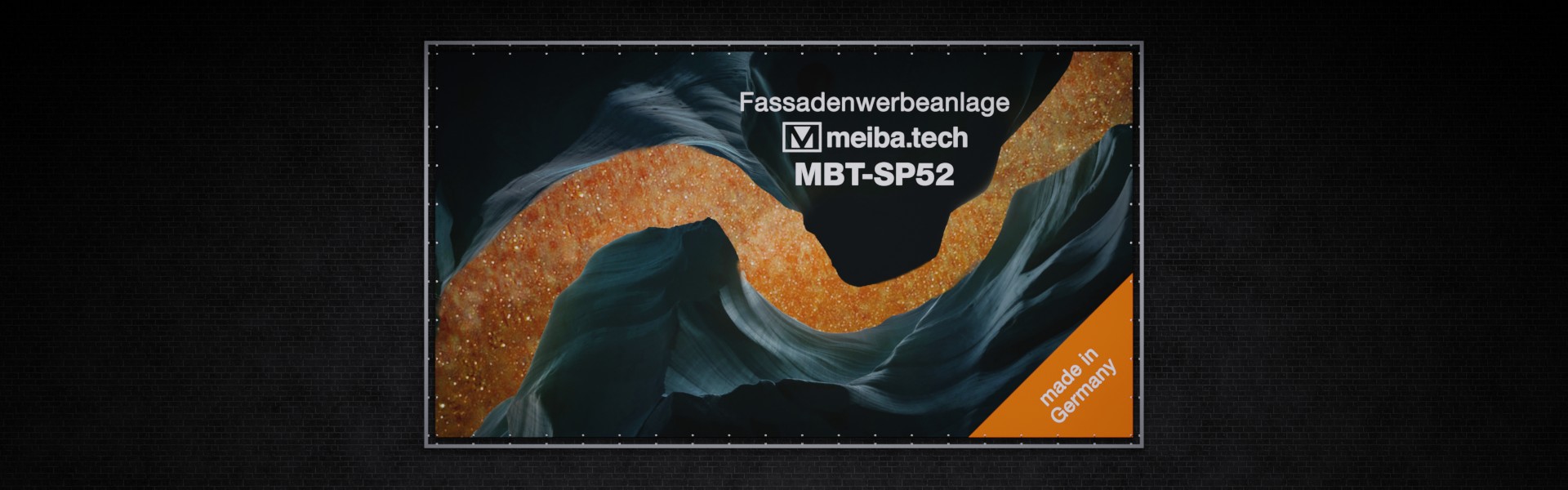 MBT-SP52: Modular advertising system for the attachment of facade advertising, front view